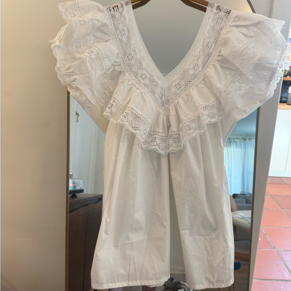 SOLD!!!! Vintage White Lace Ruffle Blouse